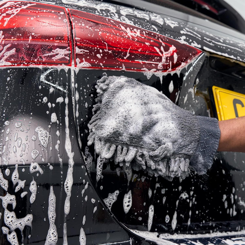CarPlan Ultra Wash and Wax 5L | pH Neutral Car Shampoo - Cleans, Protects and Shines without Streaks | Removes Dirt and Road Residues